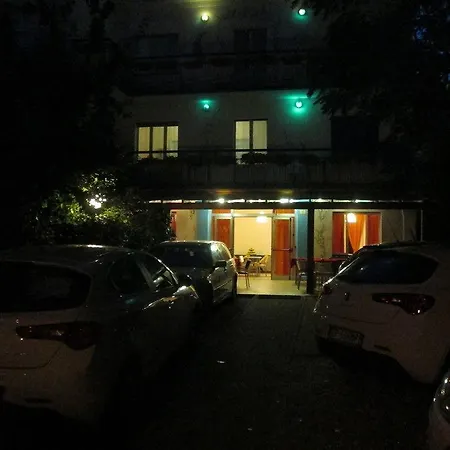 Migani Hotel 2*